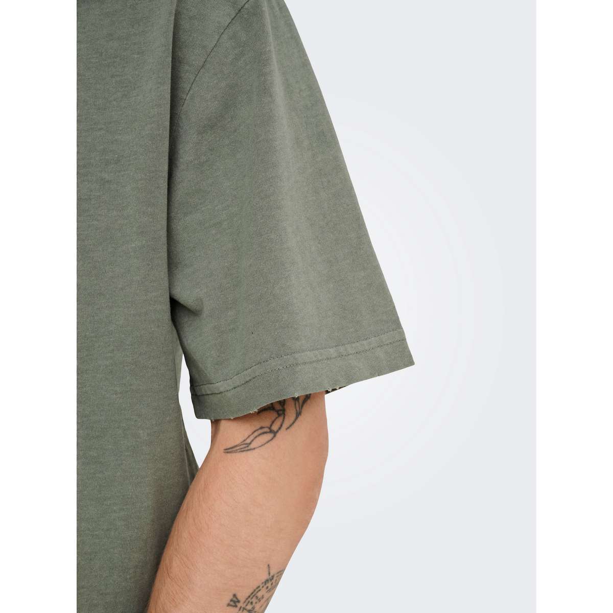ONLY & SONS MEN΄S RELAXED FIT COTTON DISTRESS T-SHIRT CASTOR GREY