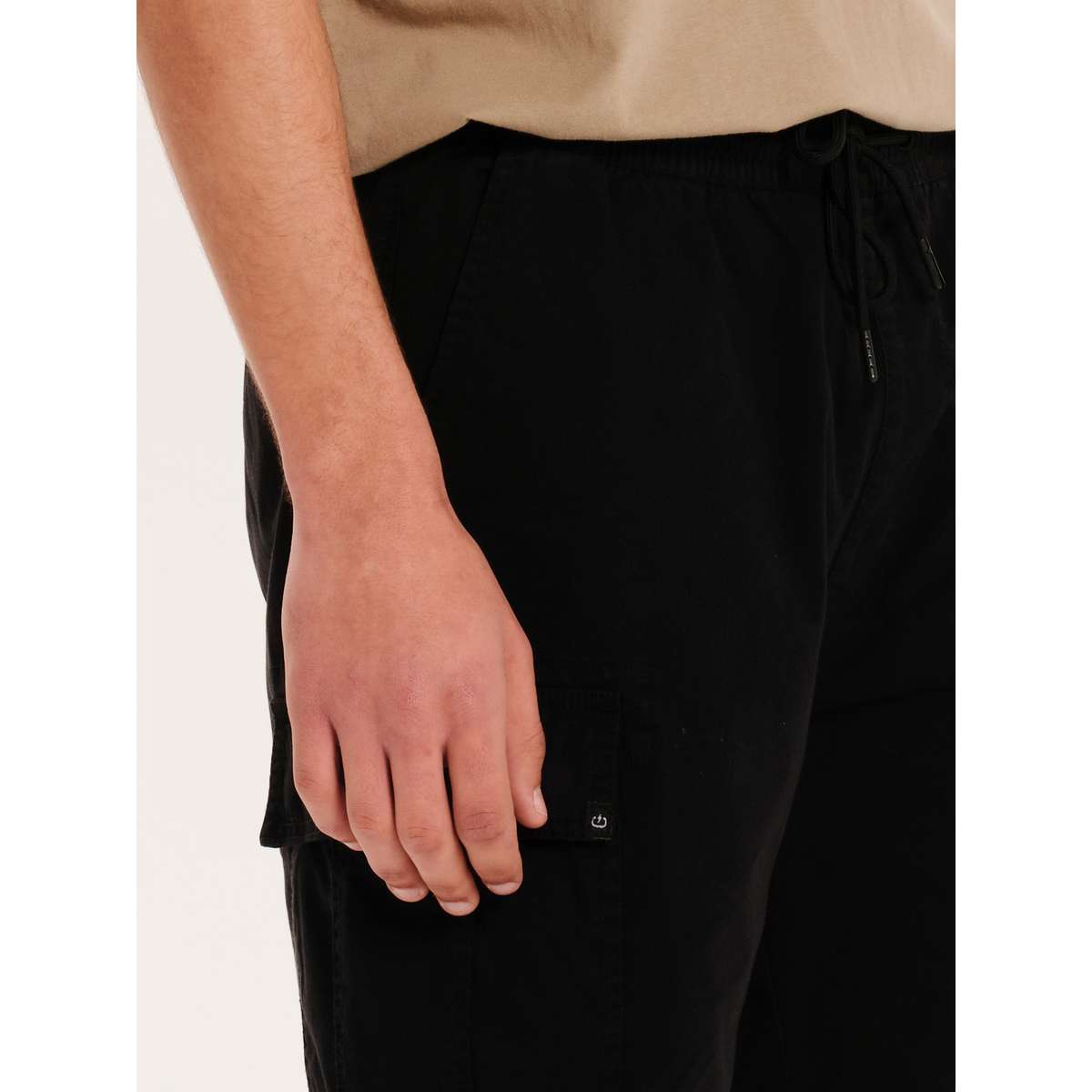 EMERSON MEN’S REGULAR FIT COTTON FULL ELASTICATED CLASSIC CARGO SHORTS  251.EM47.17 BLACK