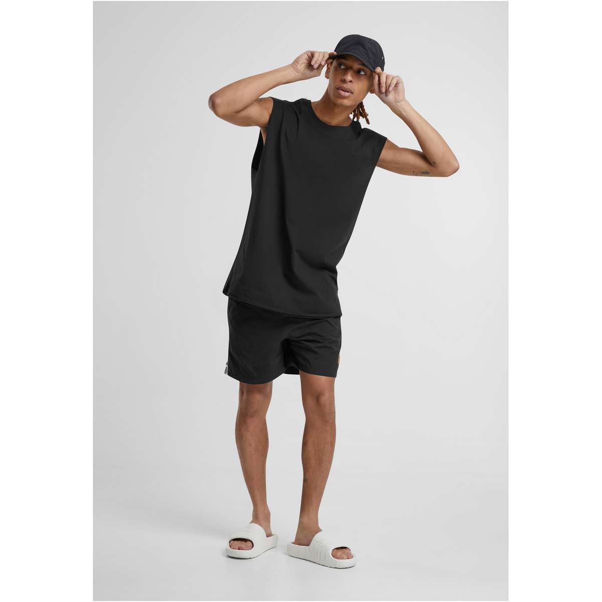 URBAN CLASSICS MEN΄S REGULAR FIT POLYESTER BLOCK SWIM SHORTS TB1026 BLACK / BLACK