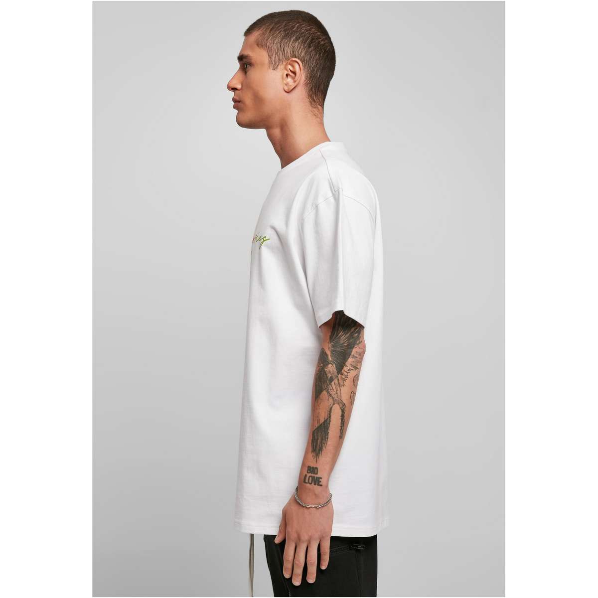 URBAN CLASSICS MEN’S REGULAR FIT COTTON SCRIPT LOGO TEE TB4903 WHITE
