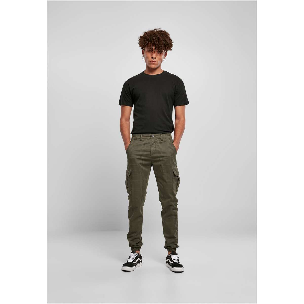 URBAN CLASSICS MEN΄S REGULAR FIT COTTON CARGO JOGGING PANTS GLENCHECK TB3138 OLIVE