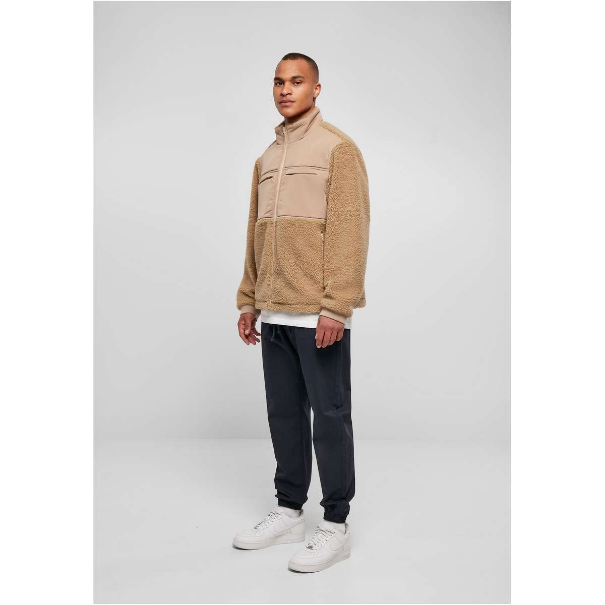 URBAN CLASSICS MEN’S REGULAR FIT POLYESTER PATCHED SHERPA JACKET TB5539 UNIONBEIGE