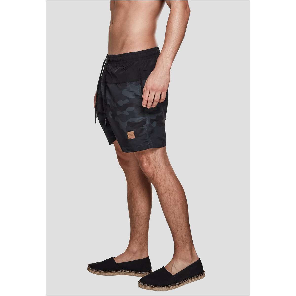 URBAN CLASSICS MEN΄S REGULAR FIT POLYESTER SWIM SHORTS BLACK/DARKCAMO
