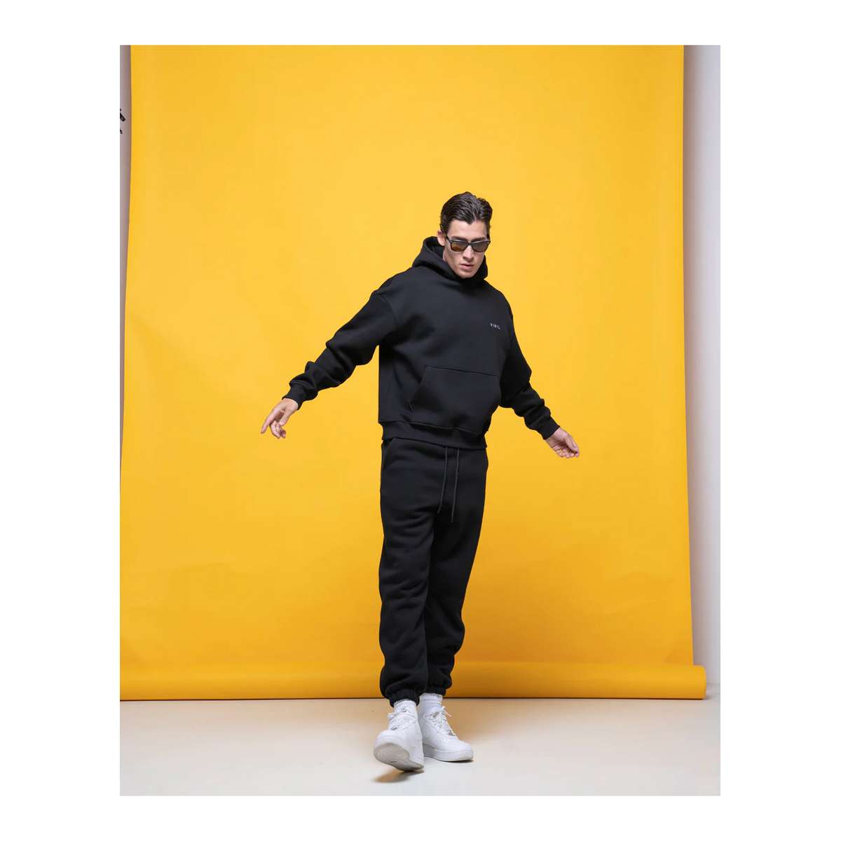 VINYL ART CLOTHING MEN΄S REGULAR FIT COTTON NEEDLECRAFT LOGO HOODIE BLACK